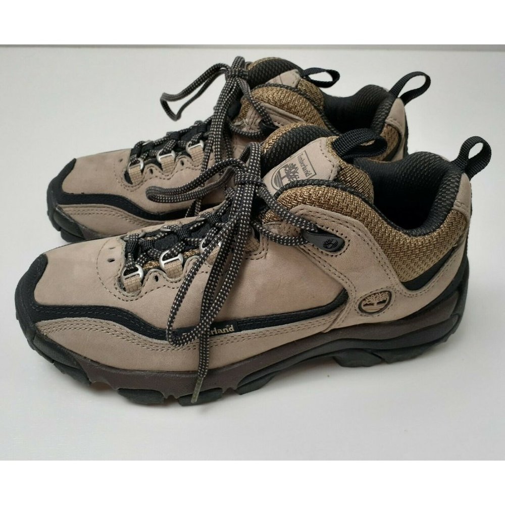 NWT! Timberland Low Hiking Boot/Shoe in Wheat Nubuck Juniors Size 6M